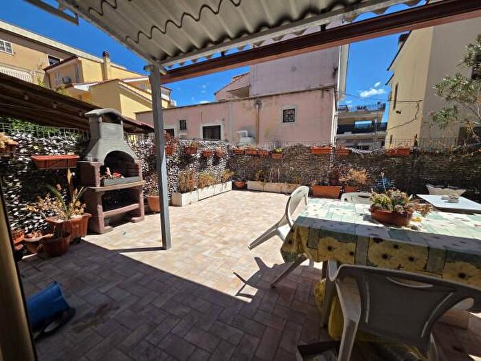 Appartamento trilocale in vendita in Via Milazzo, Guidonia Montecelio