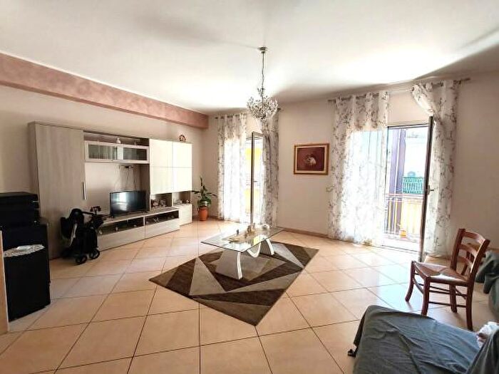 Appartamento quadrilocale in vendita in Via Libertà SNC, Aci Catena