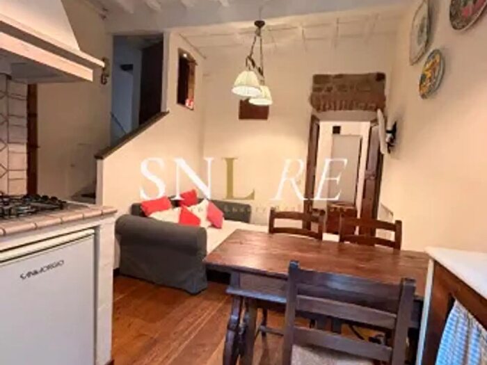 Appartamento bilocale in vendita in Via di Belvedere, Firenze