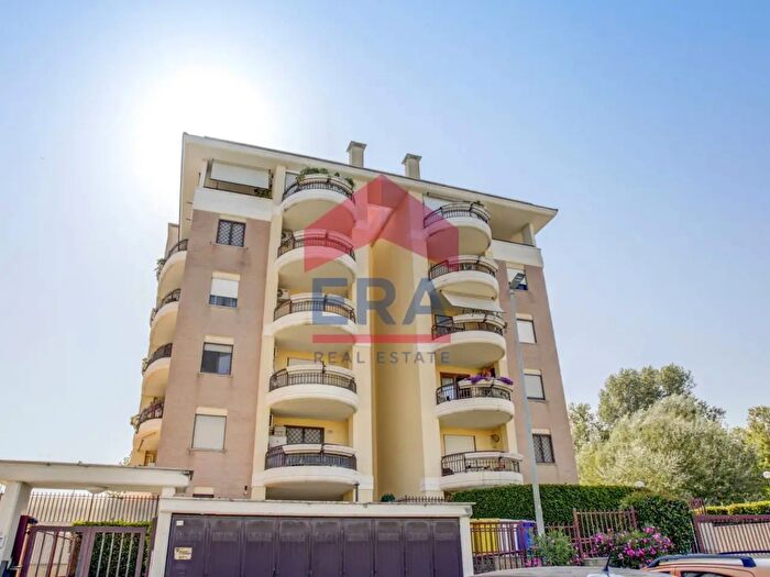 Appartamento monolocale in vendita in Via Federico Menabrea, Pomezia