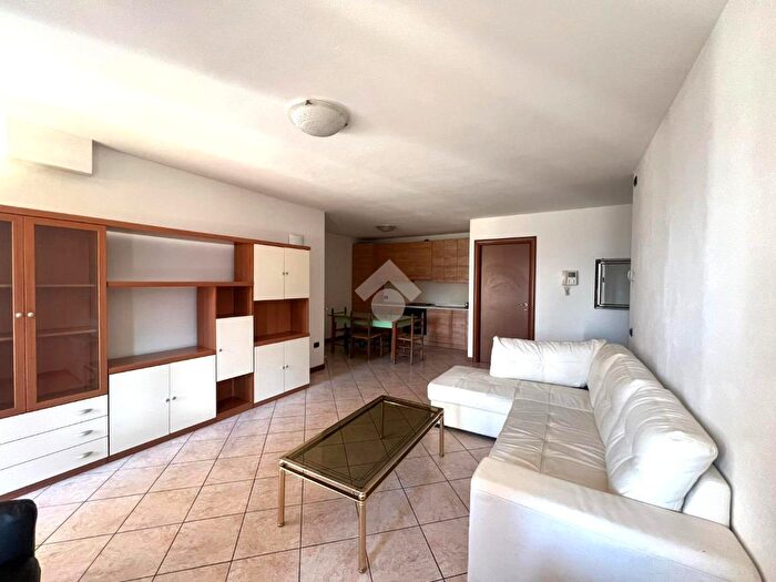 Appartamento quadrilocale in affitto in Via Gorizia, Clusone