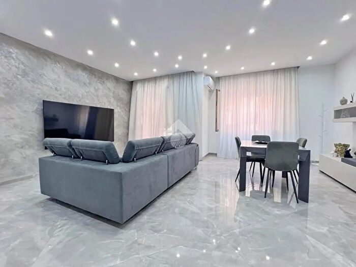 Appartamento con 5 locali in vendita in Via G Fraticelli, Foggia
