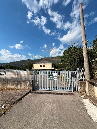 Casa con 12 locali in vendita in Via Pietà, Lauro