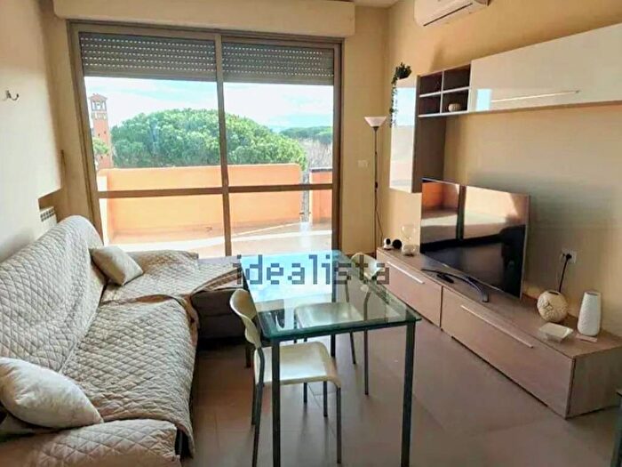 Casa bilocale in affitto in Via Aurelia, Aurelio Val Cannuta, Roma