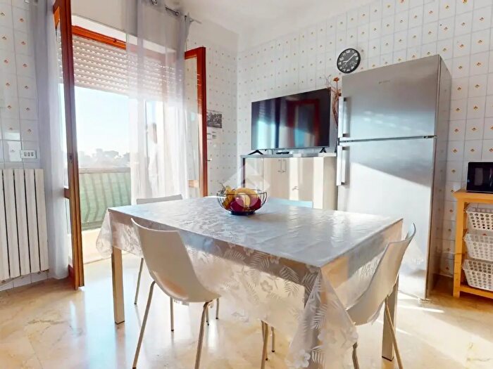 Appartamento trilocale in vendita in Via Caduti di Via Fani, Francavilla Fontana