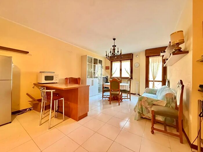 Appartamento trilocale in vendita in Via Valle Gavarnia, Scanzorosciate