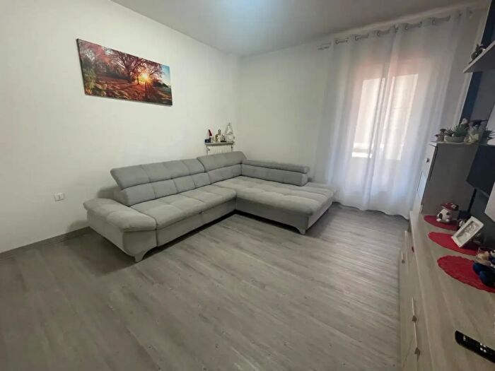 Appartamento quadrilocale in vendita in Via della Ferma, Piacenza