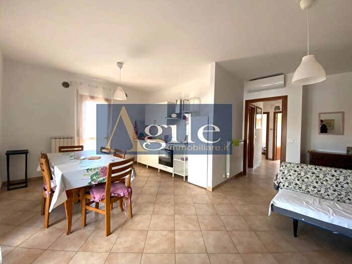 Appartamento con 5 locali in vendita in Via Ettore Petrolini, Martinsicuro