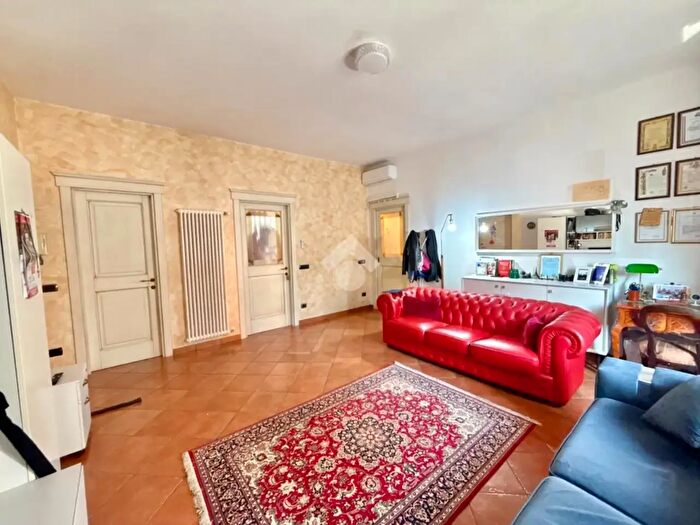 Appartamento quadrilocale in vendita in Via Gherardo Opizzoni, Tortona