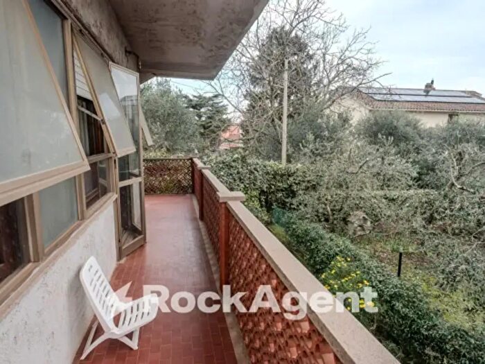 Appartamento con 5 locali in vendita in Circonvallazione dalla Chiesa, Fabrica Di Roma