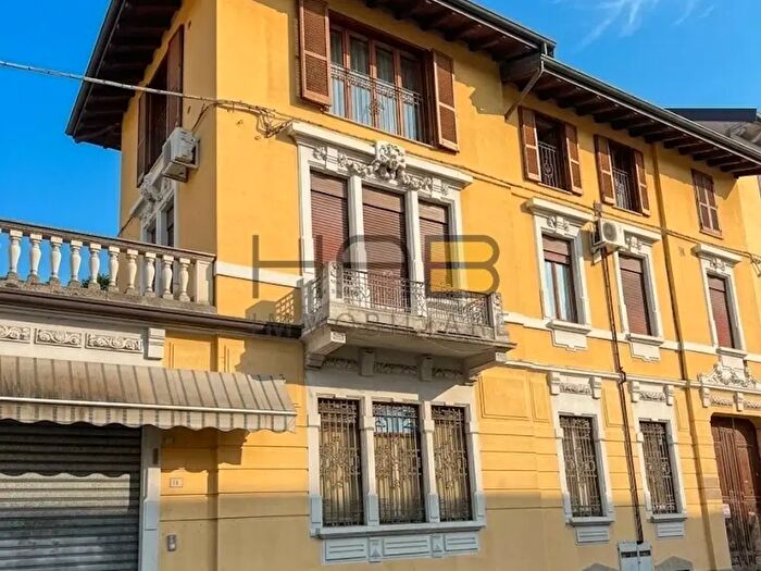 Appartamento quadrilocale in vendita in Via Amilcare Ponchielli, Busto Arsizio