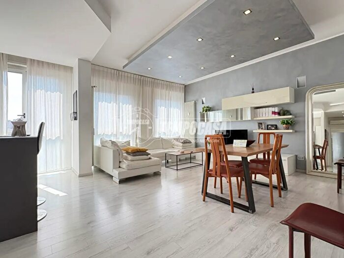 Appartamento quadrilocale in vendita in Bologna