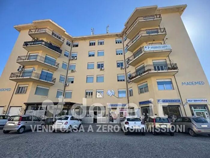 Appartamento trilocale in vendita in Strada Statale Jonica, Reggio Calabria