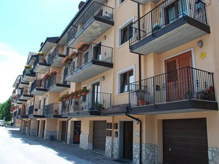 Appartamento quadrilocale in vendita in Via Enzo Ferrari, Roccaraso