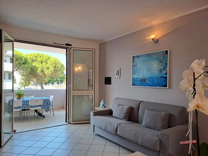 Appartamento trilocale in vendita in Via del Guercino, Comacchio