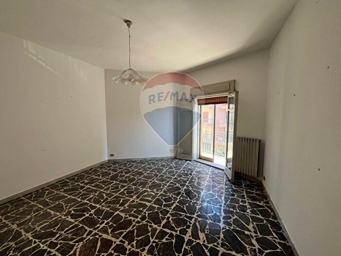 Appartamento con 5 locali in vendita in Via Archimede, Ragusa