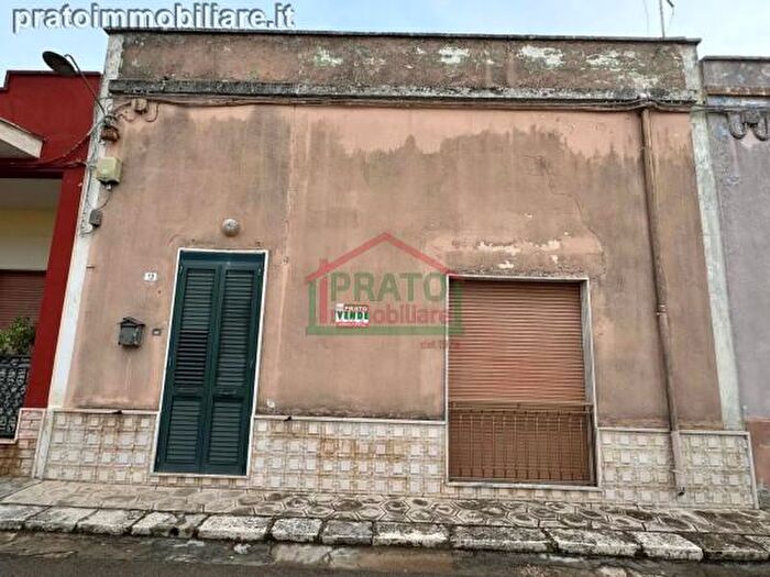 Casa con 5 locali in vendita in Via Paganini, Squinzano