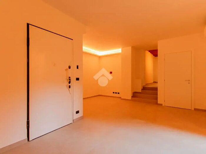 Appartamento trilocale in vendita in Salo