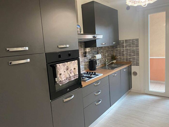 Appartamento quadrilocale in affitto in Via Ischia, Centro, Arzignano