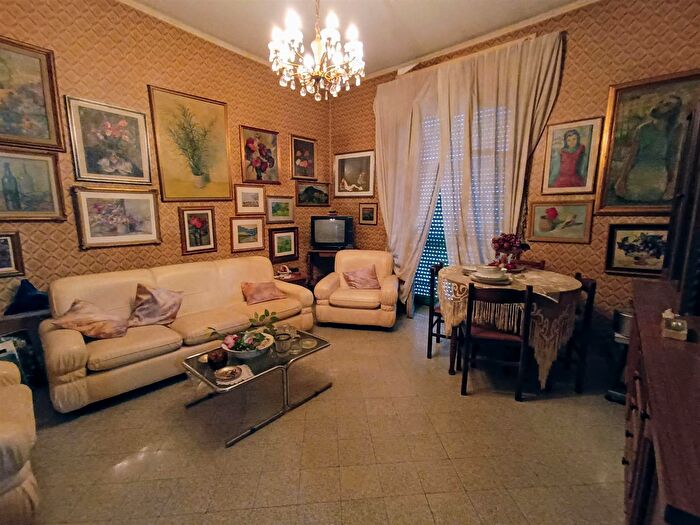 Appartamento trilocale in vendita in Giffoni Valle Piana