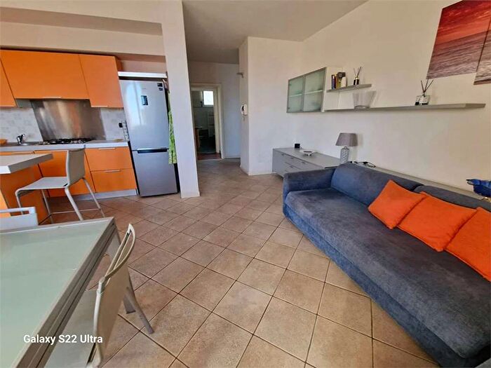 Appartamento quadrilocale in affitto in Via Ugo Foscolo No Number, Pietrasanta