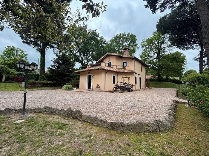 Casa quadrilocale in affitto in Via Vicinale della Macchia, Valle San Lorenzo, Grottaferrata