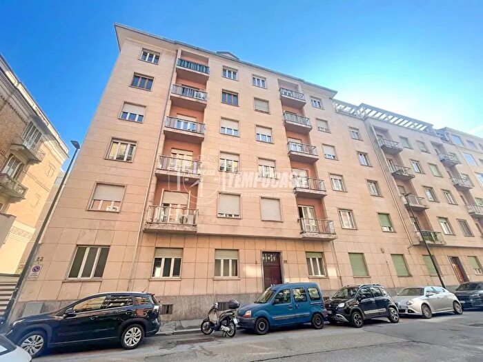 Appartamento con 5 locali in vendita in Via Gian Domenico Cassini, Torino