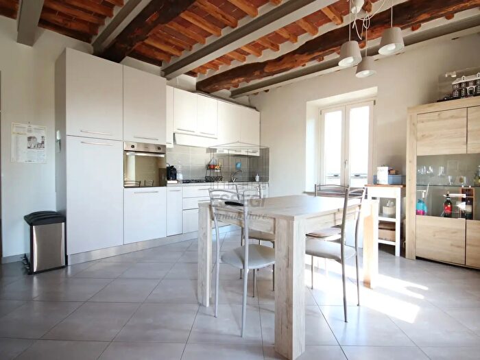 Appartamento bilocale in vendita in Via SantAlessio, Lucca