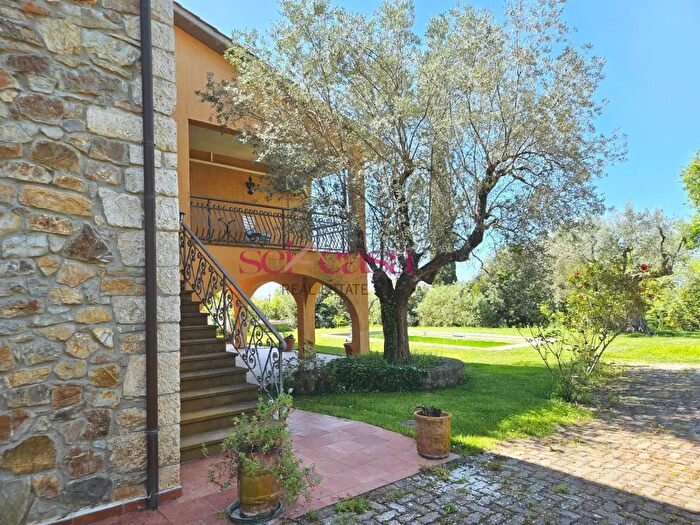 Casa con 9 locali in vendita in Loc Sterpeti, Magliano In Toscana