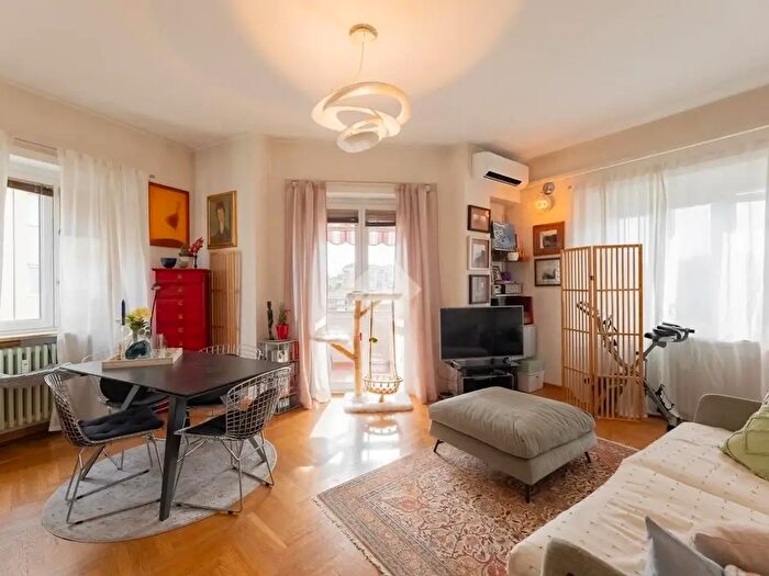 Appartamento trilocale in vendita in Via Baltimora, Torino