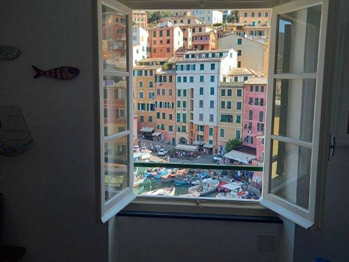 Appartamento bilocale in vendita in Via Isola, Centro, Camogli