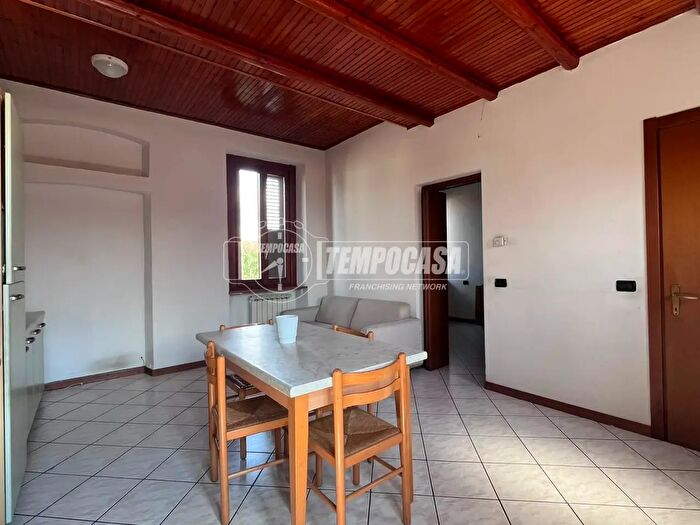 Appartamento bilocale in vendita in Mariano Comense