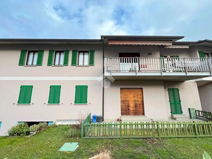 Appartamento quadrilocale in vendita in Via Monte Grappa, Lallio