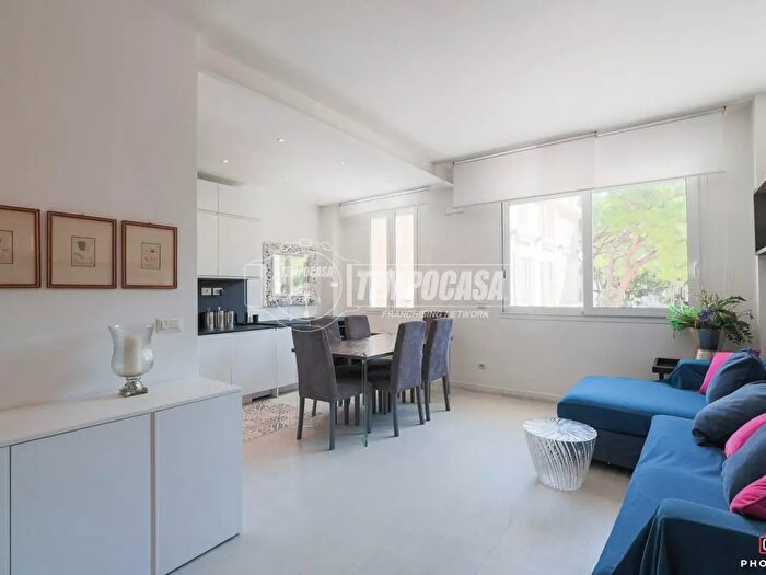 Appartamento trilocale in vendita in Viale Maria Ceccarini, Riccione