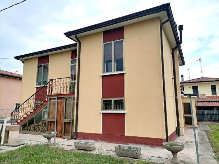 Casa con 5 locali in vendita in Riviera Cengiaretto, Adria