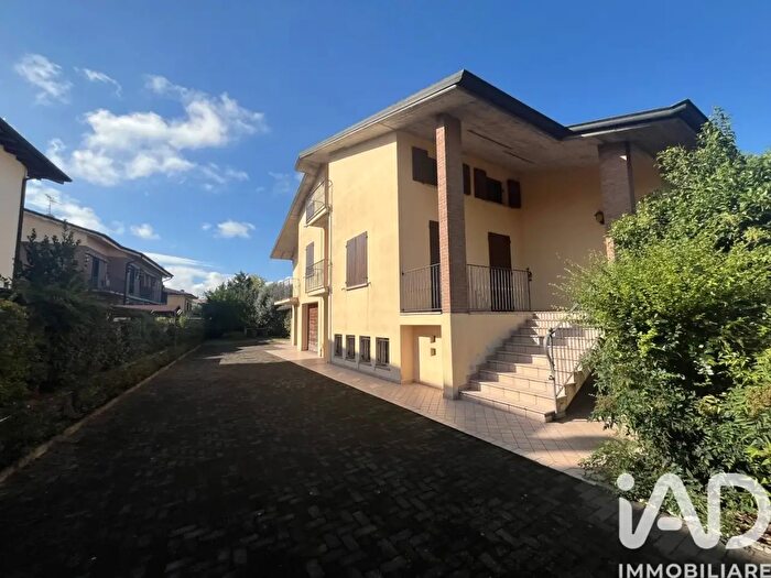 Casa con 6 locali in vendita in Via Ciro Menotti, San Felice Sul Panaro