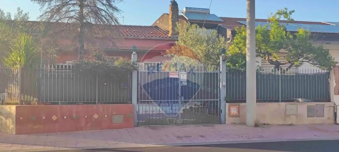 Appartamento con 6 locali in vendita in Via Nazionale, San Michele Di Ganzaria