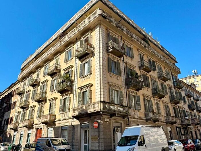 Appartamento quadrilocale in affitto in Via Giambattista Gropello, Cit Turin, Torino