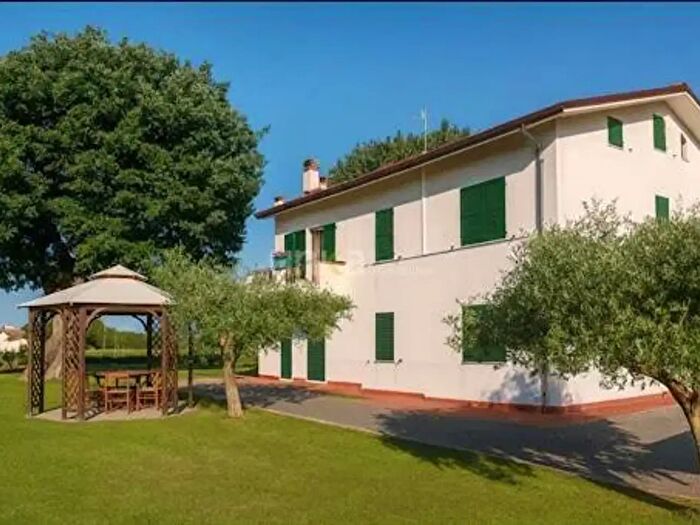 Casa con 6 locali in vendita in Via Ponte Pio Snc, Jesi