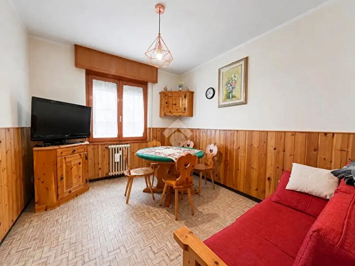 Appartamento quadrilocale in vendita in Via Monte Padrio, Tirano