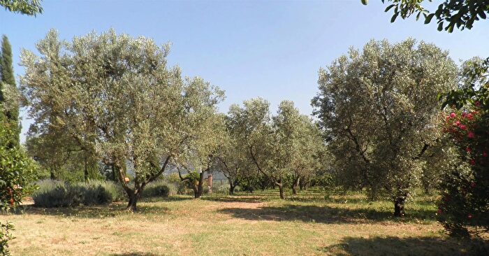 Casa con 12 locali in vendita in Casale Marittimo