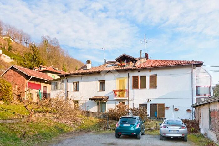 Appartamento trilocale in vendita in Strada Comunale del Cartman, Torino