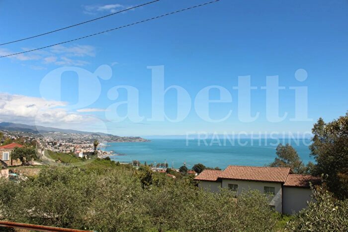 Casa con 5 locali in vendita in Strada Buonmoschetto, Sanremo