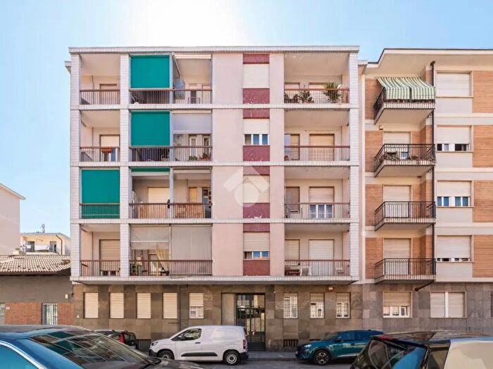 Appartamento trilocale in vendita in Via Quarto dei Mille, Torino