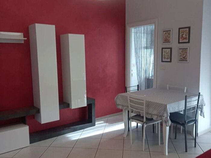 Appartamento bilocale in affitto in VIA PETRARCA, Stadio, Asti