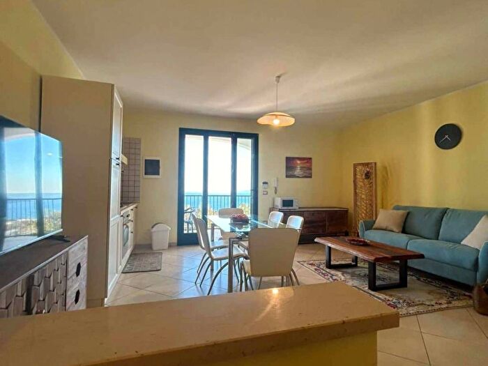 Appartamento bilocale in affitto in Via Panoramica, Santa Cesarea Terme