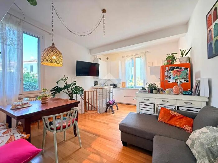 Appartamento trilocale in vendita in Via Viscidi, Padova