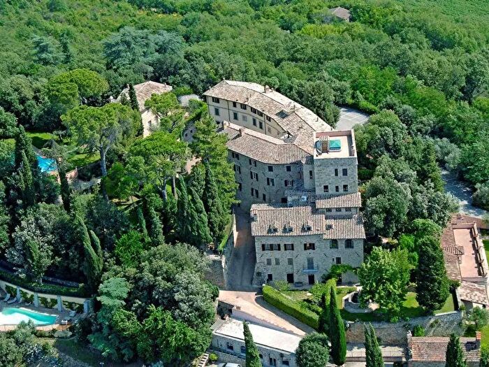 Casa con 5 locali in vendita in Via Montefrondoso, Corciano