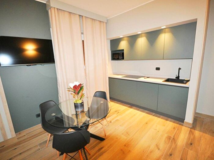 Appartamento trilocale in affitto in Via Francesco Crispi, Centro Storico, La Spezia