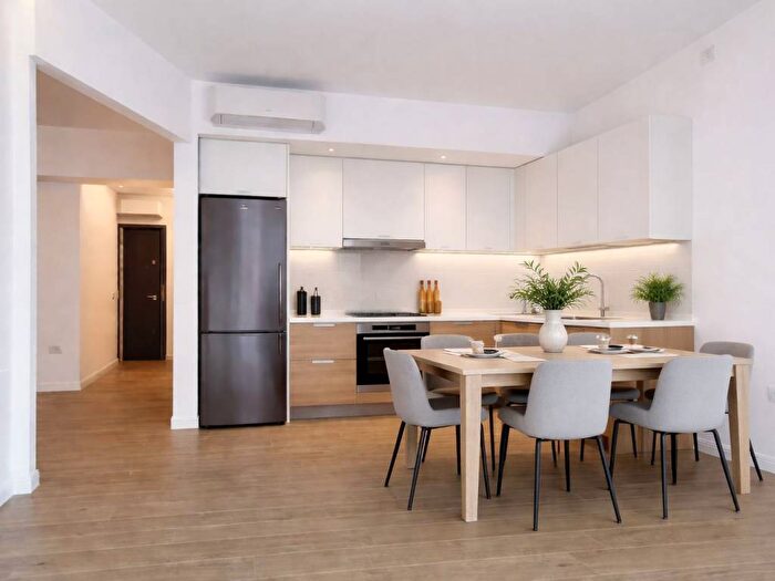 Appartamento con 5 locali in affitto in Viale Goffredo Mameli, Porto, Pesaro